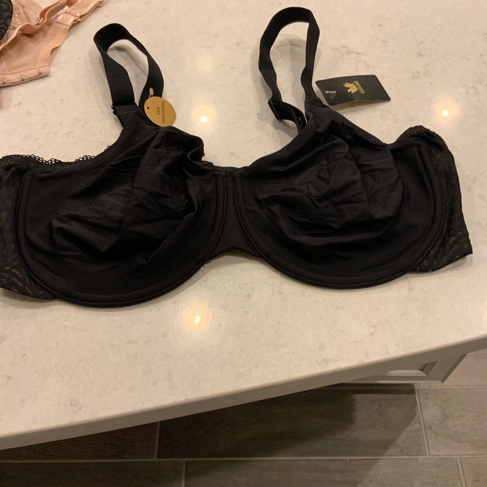 Wacoal 40 dd unused tags on